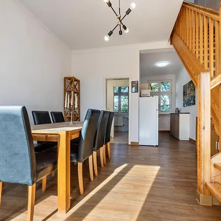 Hébergement de vacances Xxl Reihenhaus Mit Wlan In